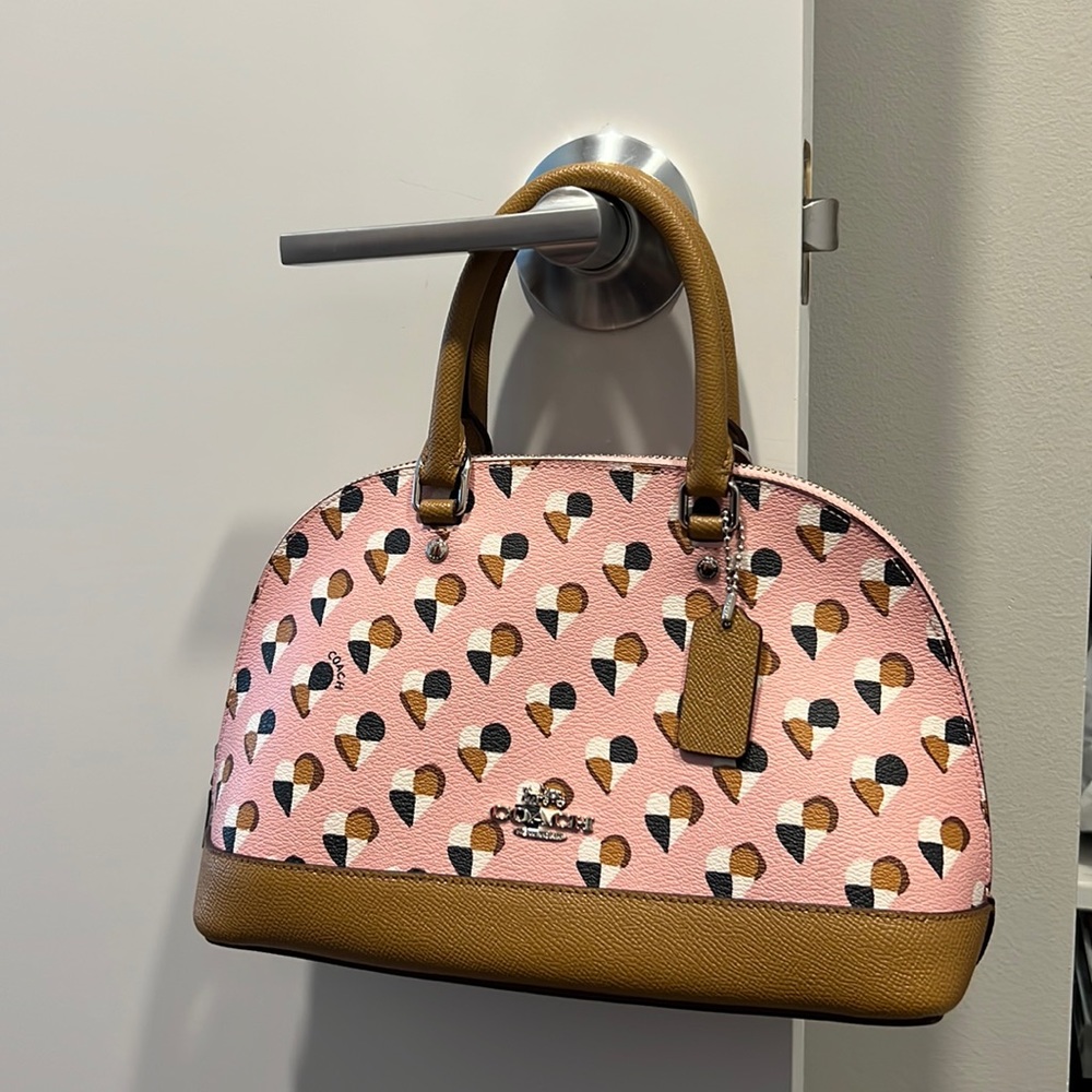Coach bag 🥂